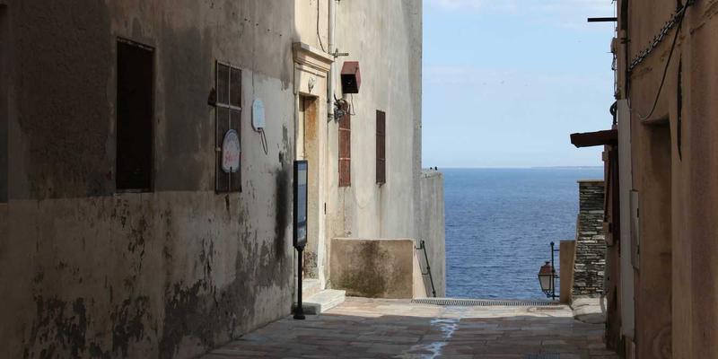 The Ultimate Guide to Industrial Packaging: Equipment, Materials, and Best Practices