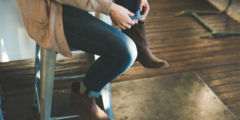 电商爆发式增长下的物流革命：如何选择高速分拣与包装一体化设备